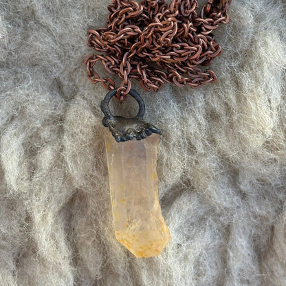 Golden Healer Hematoid Quartz Root Solar Plexus Third Eye & Crown Chakra Pendant SN SA0020