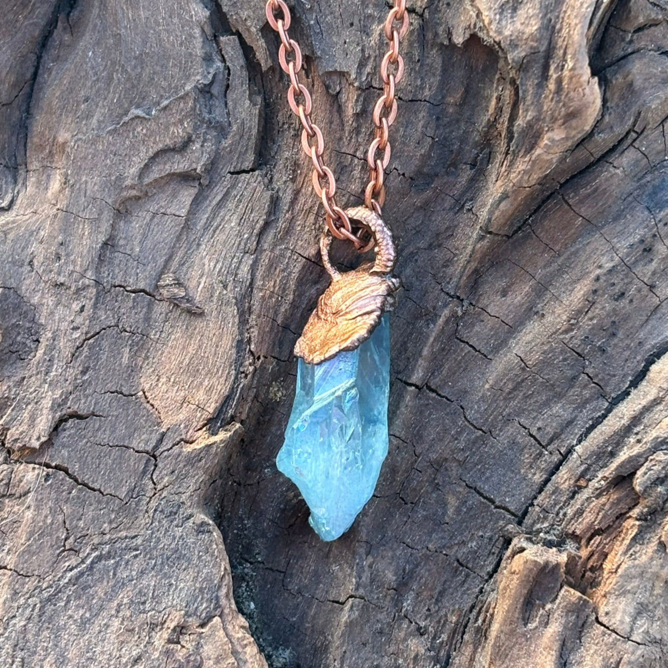 Ocean’s Light Aqua Aura Quartz Throat & Third Eye Chakra Pendant SN SA0004