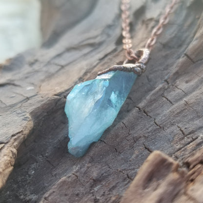 Ocean’s Light Aqua Aura Quartz Throat & Third Eye Chakra Pendant SN SA0004